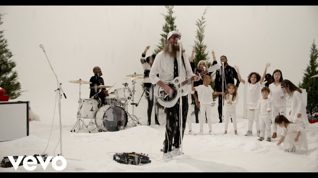 Music: Crowder – The Elf Song